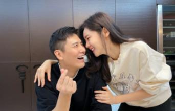 大足石刻文物“医生”上榜中国好人 “故宫守门人”单霁翔现场点赞